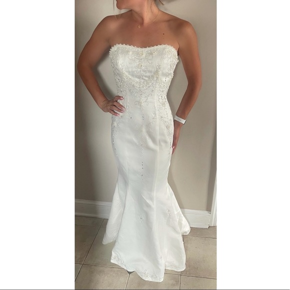 Jovani Bridal Strapless Gown - Picture 1 of 9